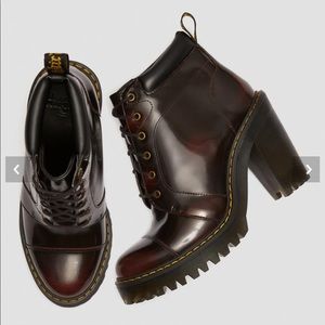 AVERIL WOMEN'S ARCADIA LEATHER HEELED ANKLE BOOTS